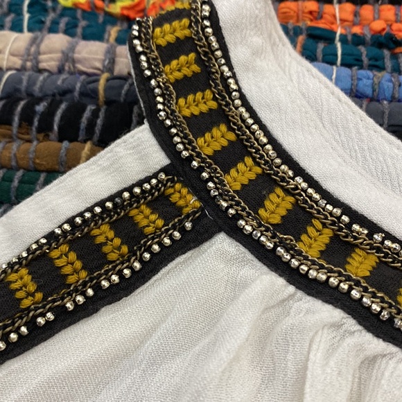 Free People Ivory Beaded Give Him The Cold Shoulder Blouse Size Medium - Picture 5 of 10